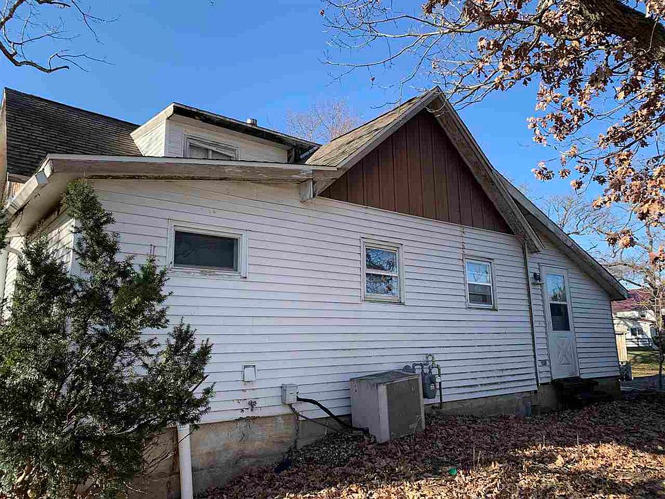 534 E Linn St, Coggon, IA 52218 MLS 202300008 Zillow