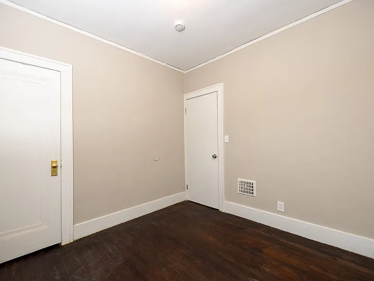 3209 & 3211 Pasadena, Detroit, MI, 48238 — Photo 13