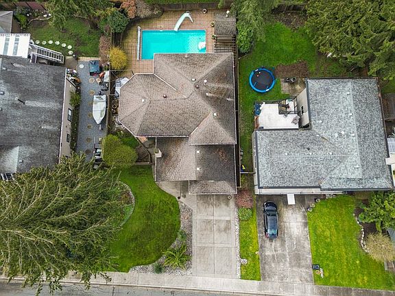 3rd image of 8631 Byron Rd