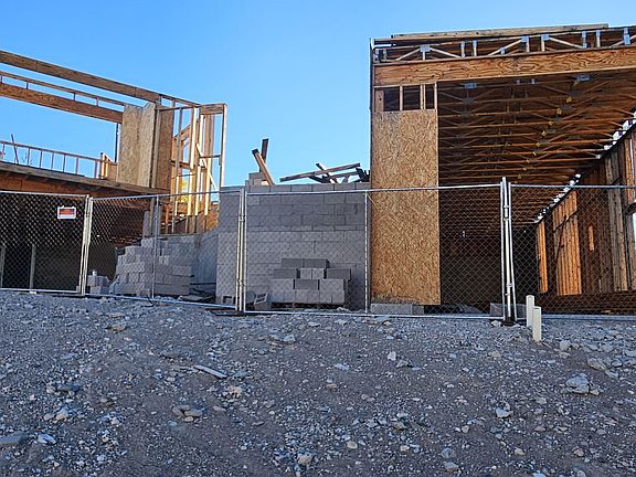 3rd image of 4146 Peruvian Dr