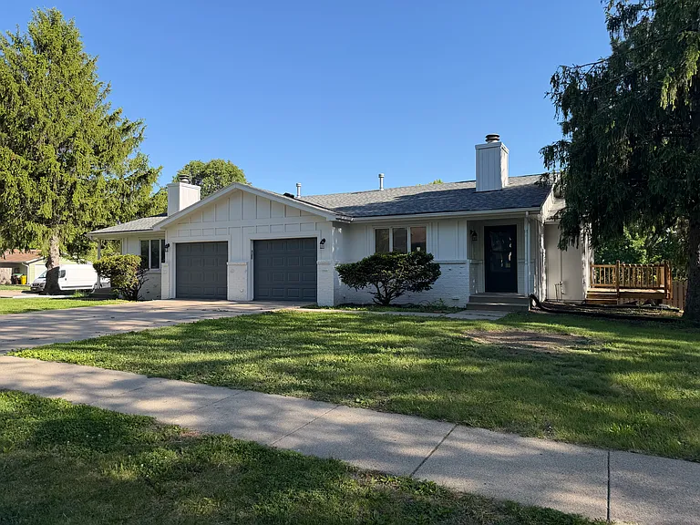 3321 Wildbriar Ln — Photo 12