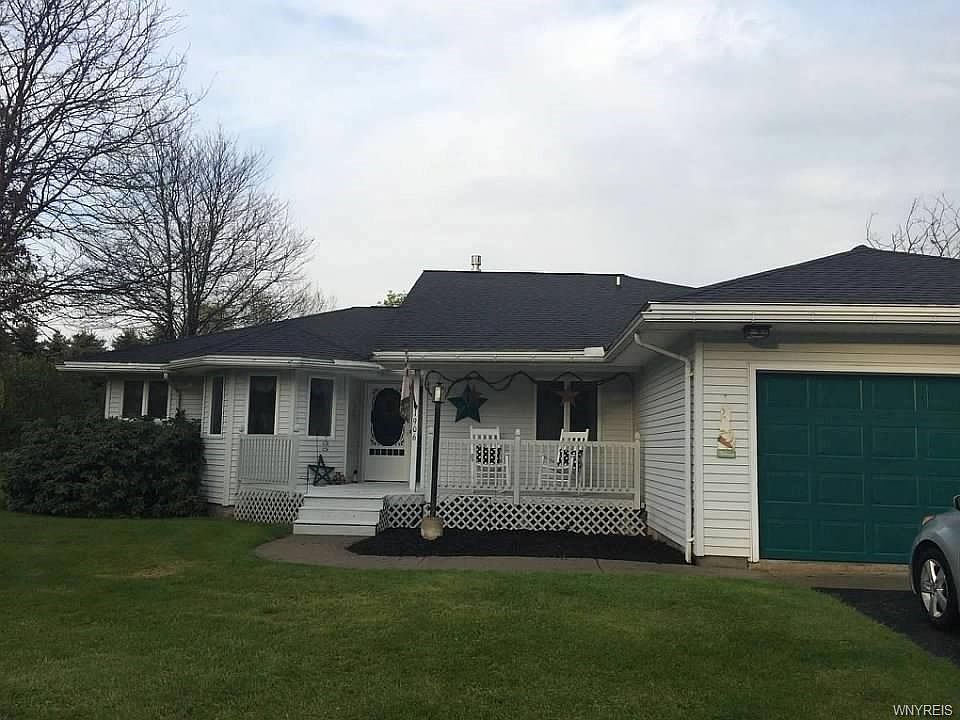 1st image of 1906 Riverview Dr