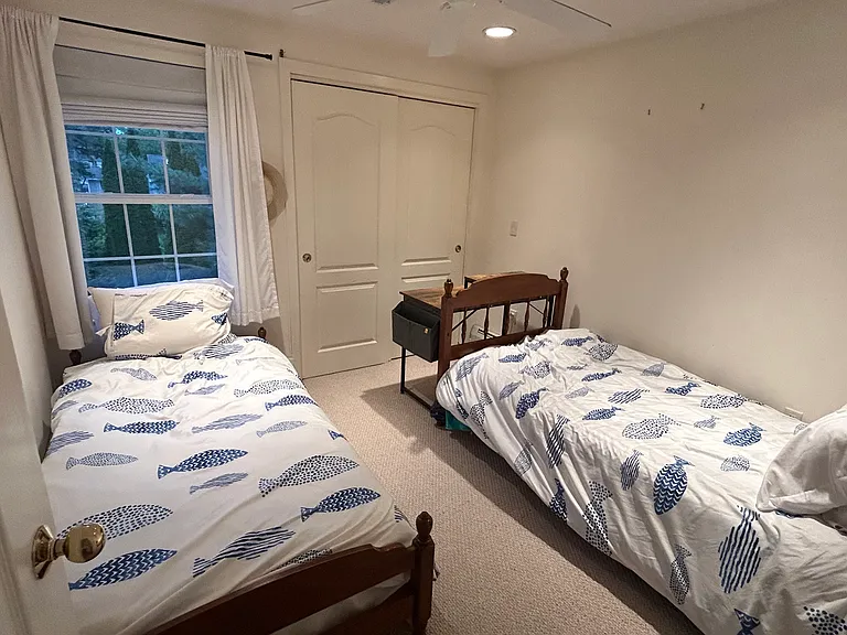 194 Holly Rd — Photo 11