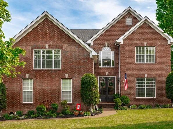 103 Crooked Creek Ct, Hendersonville, TN 37075