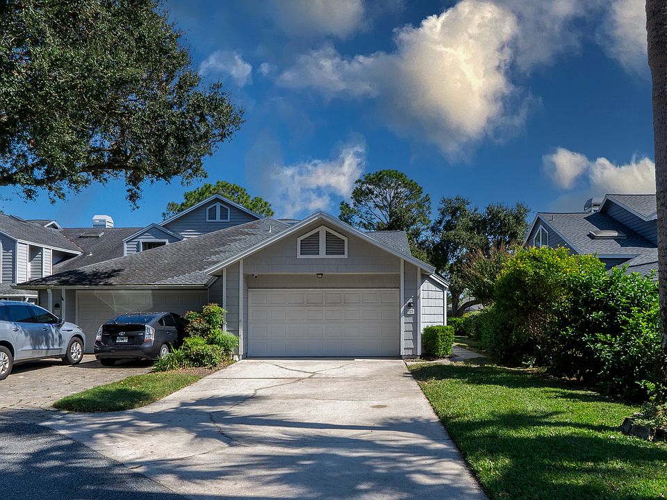 121 Willow Pond