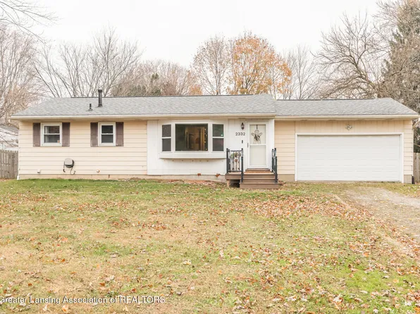 2332 Washington Rd, Lansing, MI 48911