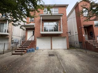 122 S 14th St #B, Newark, NJ 07107