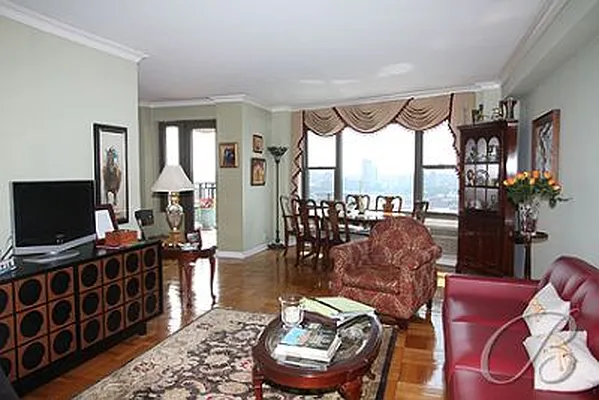 Sold by Bellmarc Realty | media 49