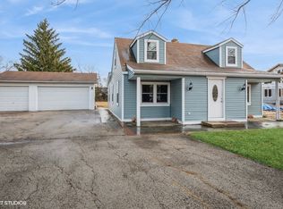 519 Anthony Trl, Northbrook, IL 60062