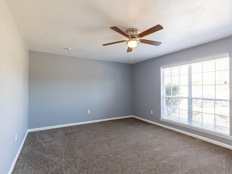 15231 Shadow Creek Dr — Photo 10