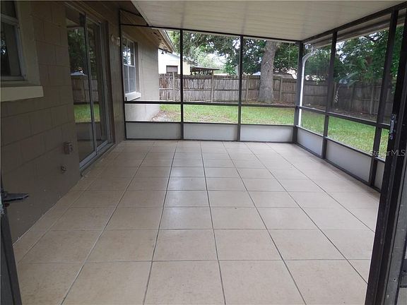 5th image of 915 Turtle Mound Dr