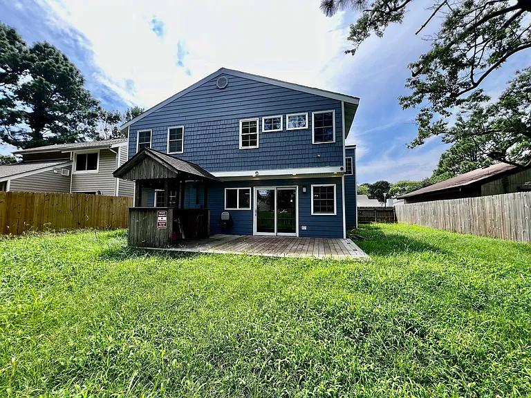 684 Orangewood Dr — Photo 27