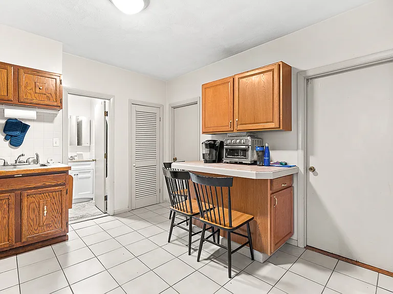 178 Salem St #1 — Photo 11