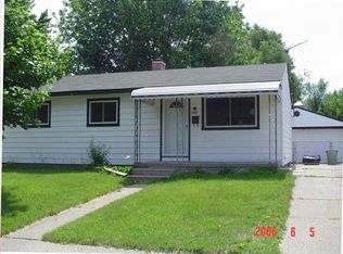 1278 Fall River Rd, Ypsilanti, MI 48198