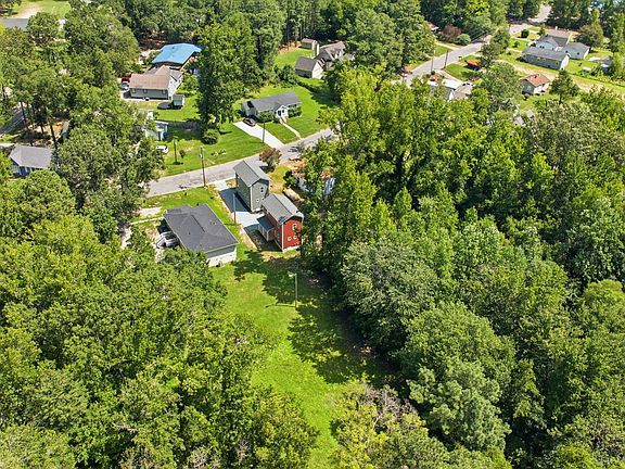 4th image of 1410-A Maplewood Dr Lot 28C