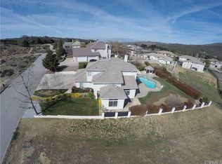 38250 County Line Rd, Yucaipa, CA 92399