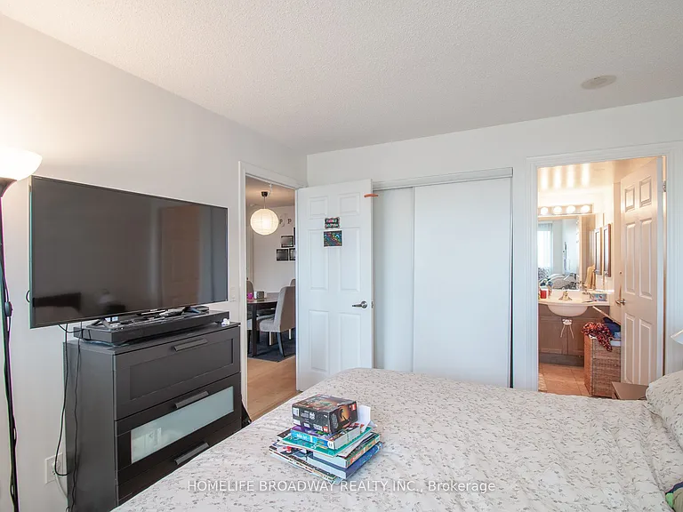 763 Bay St #2305 — Photo 12