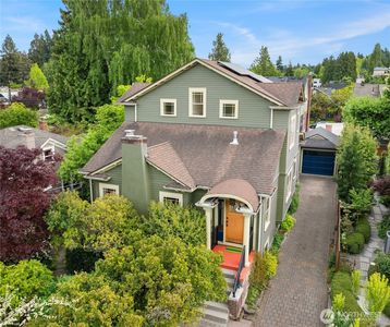 2421 E Calhoun Street, Seattle, WA, 98112