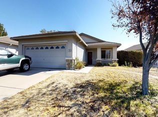 7901 Neyland Way, Sacramento, CA 95829
