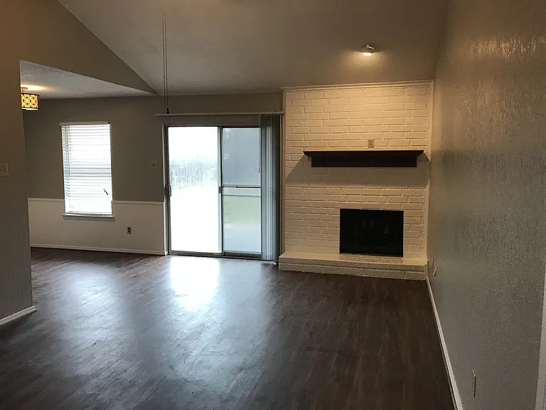 148 Bowie Ln — Photo 7