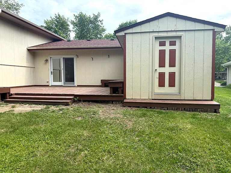 425 Carriage Hill Rd — Photo 40