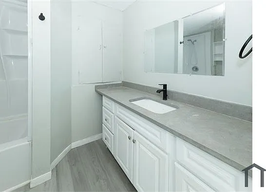 1012 Hancock Ave — Photo 12