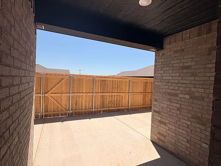 10303 Stone Meadow Dr — Photo 18