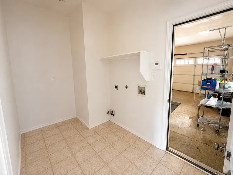 1818 Lake Texoma Cir — Photo 13