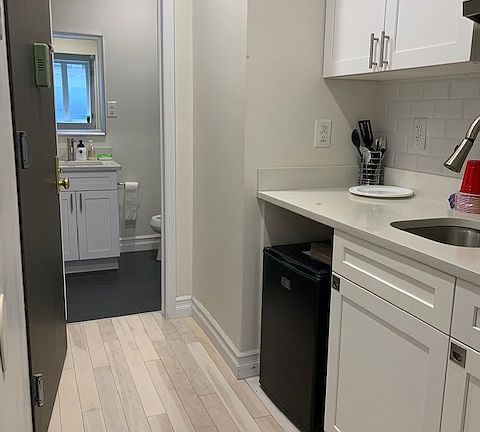 2nd image of 9 W 32nd St #4C