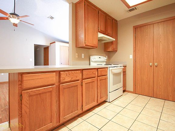 5th image of 2854 W Wildwood Dr