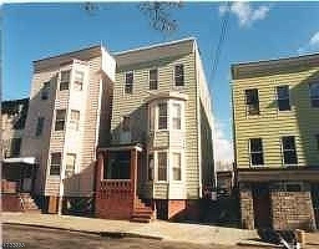 2nd image of 75 Summer Ave