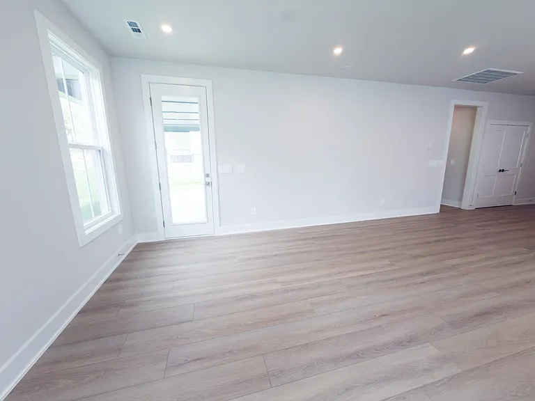 828 Silva Loop — Photo 13