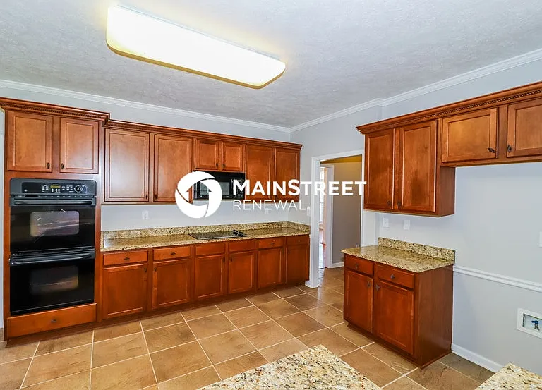 672 Stonedale Cv — Photo 9