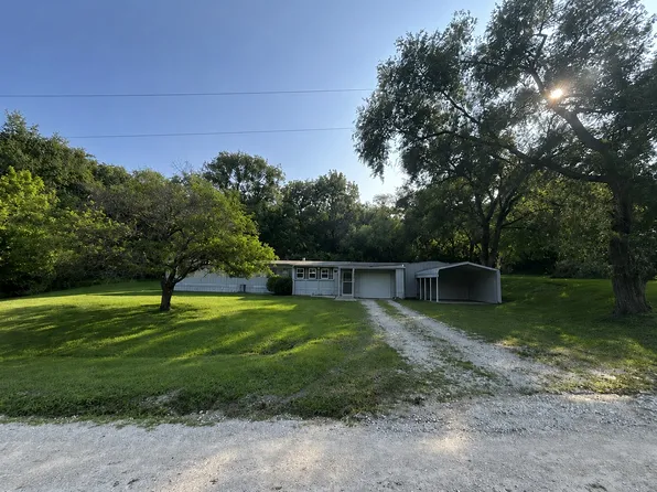 55232 Fandt Rd, Pacific Junction, IA 51561