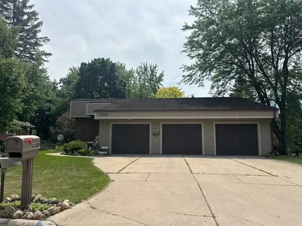2428 Morning Star Trl, Green Bay, WI 54302