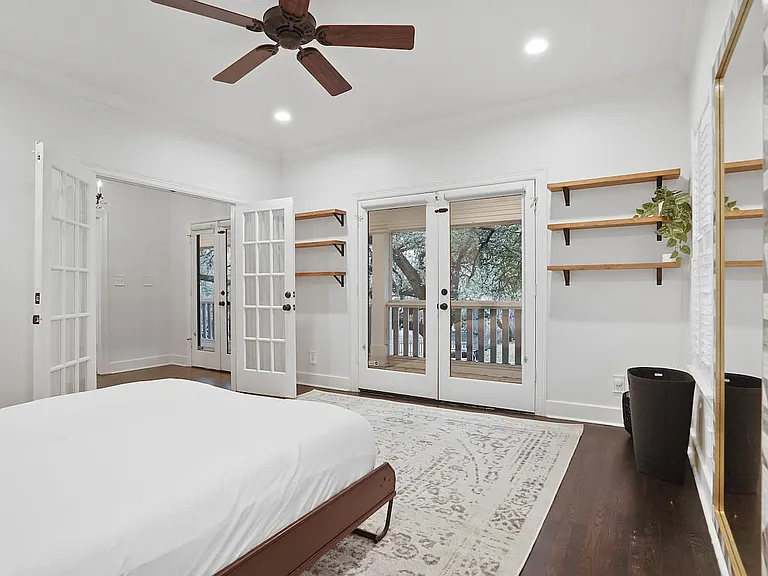 1802 Brackenridge St — Photo 32