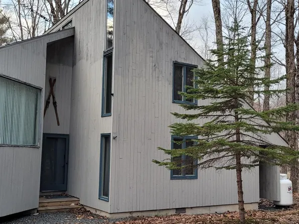 10 Aspen Dr, Campton, NH 03223