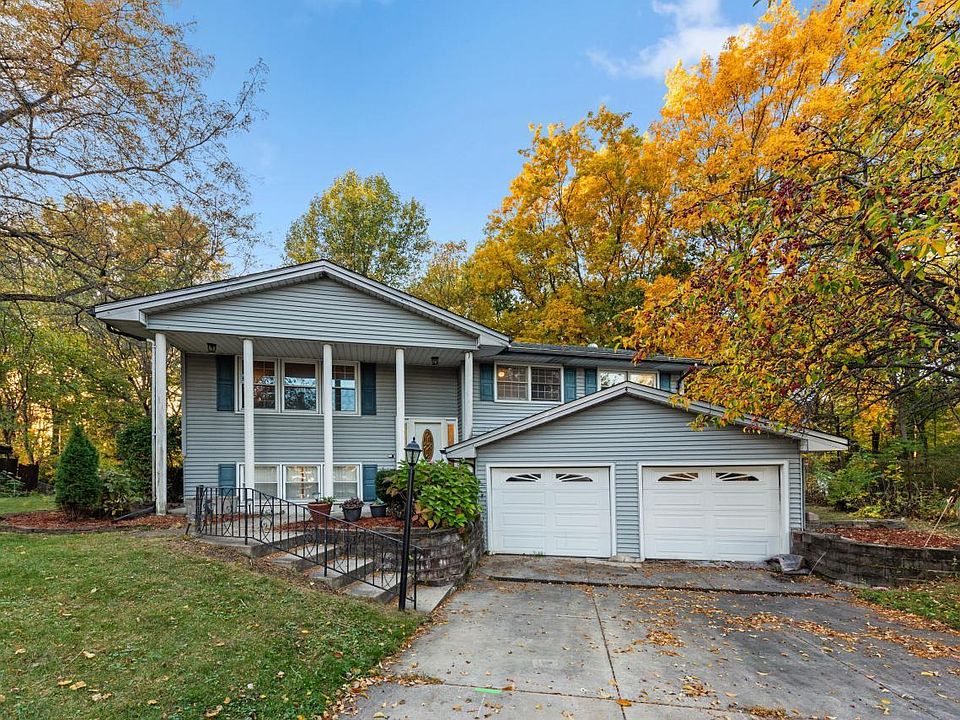 1st image of 475 W 75th Pl
