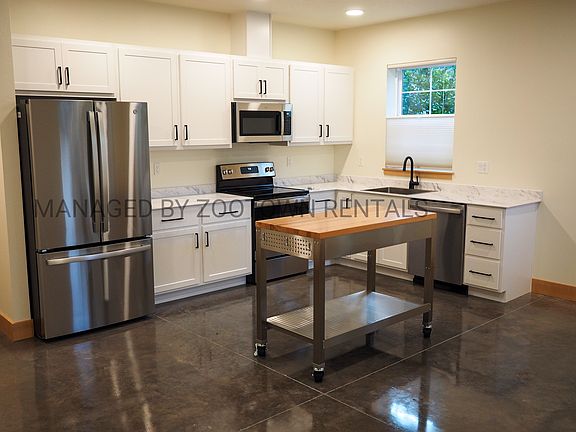 4th image of 614 N 3rd St W #102