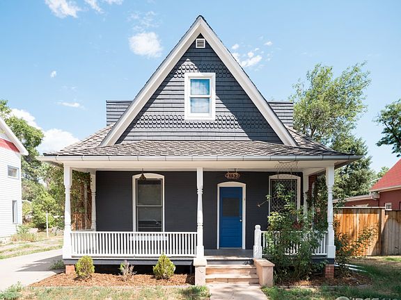 5th image of 2153 Grove Cir W