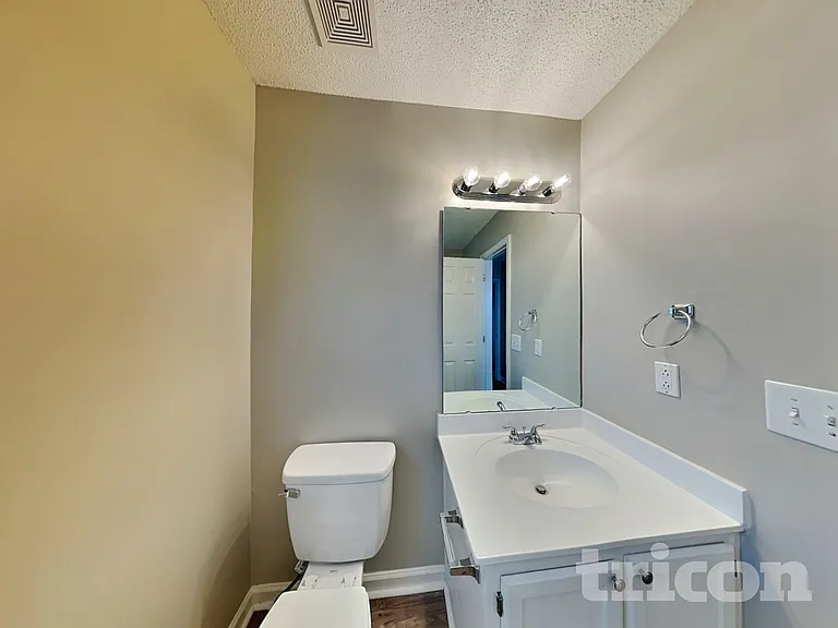 524 Chisolm Way — Photo 9
