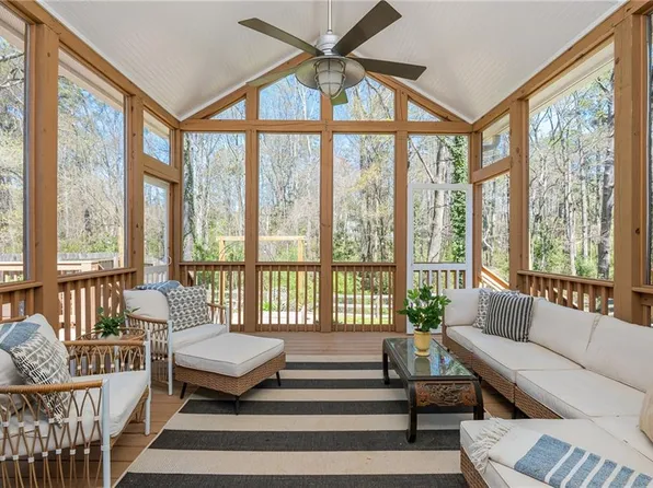 250 Park Bridge Ln, Roswell, GA 30075