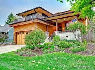 331 Park Ave, Clarendon Hills, IL 60514