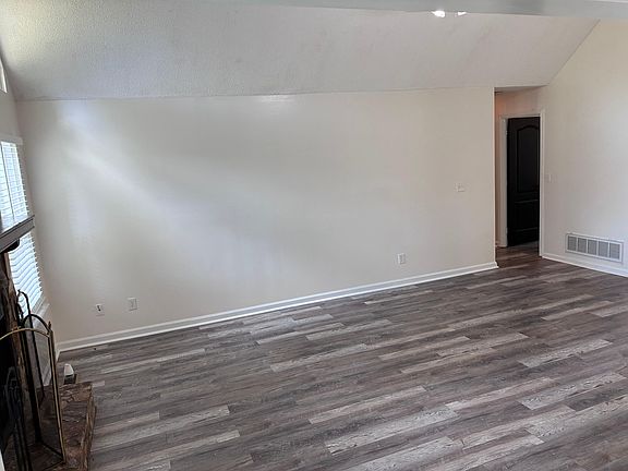 4th image of 634 Greenwich Dr