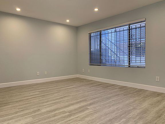 2nd image of 746 N Eucalyptus Ave APT 15