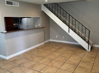 6632 E Calle La Paz Unit B, Tucson, AZ 85715