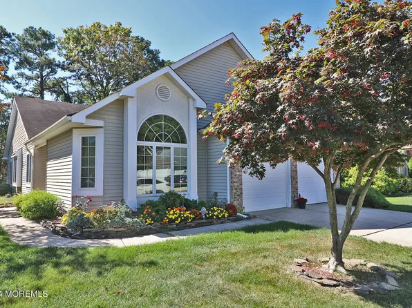 1605 Sweetbay Drive, Toms River, NJ 08755