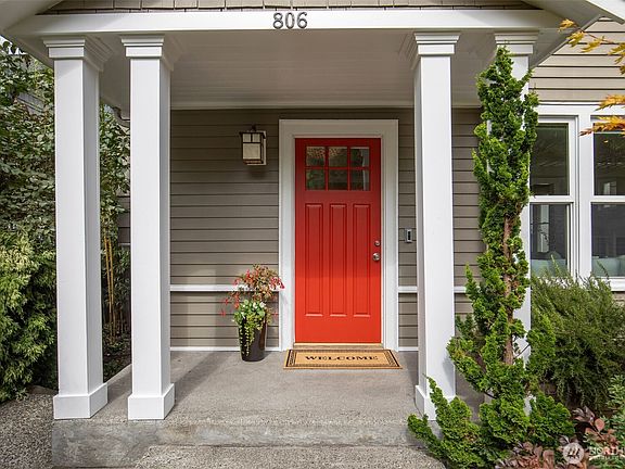 3rd image of 806 W Fulton Street
