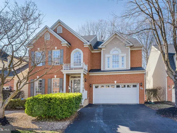 7708 Stone Wheat Ct, Alexandria, VA 22315