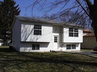 23520 127th Pl, Trevor, WI